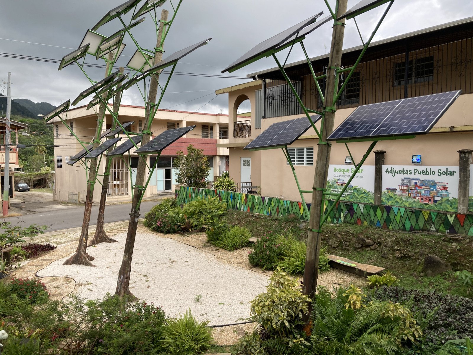 The Grassroots Movement That Built Puerto Rico&rsquo;s First Community-Owned Microgrid