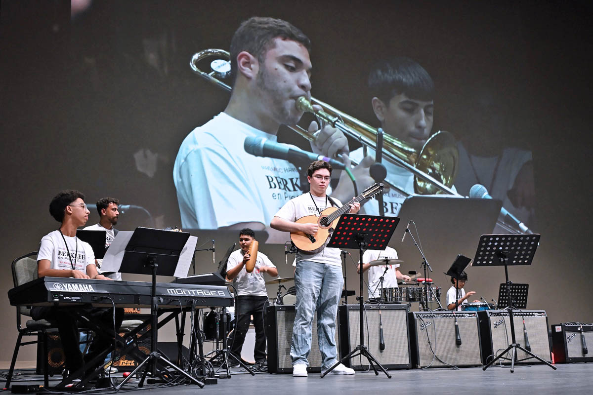 Berklee awards $4.4M to Puerto Rico music students