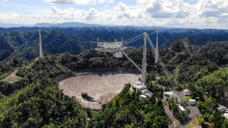 Zinc Creep And Electroplasticity: Why Arecibo Collapsed